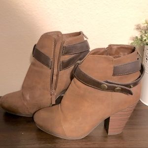 Women’s booties